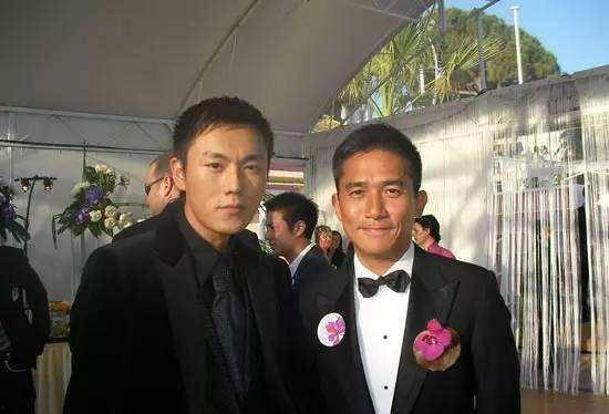 娱乐圈吃瓜女主小说,瓜田里的甜蜜陷阱  第2张